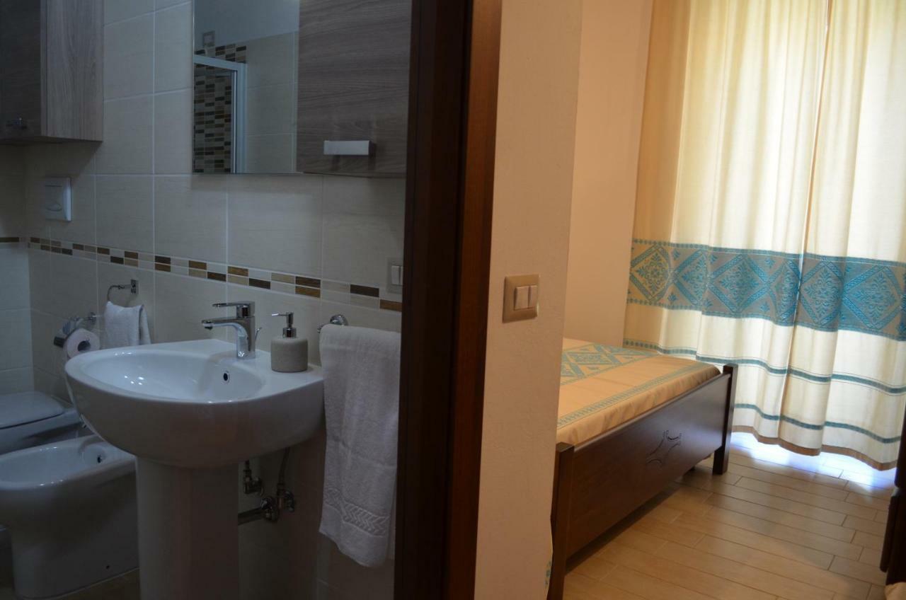 Casa Vacanze La Pavoncella Iglesias Kültér fotó