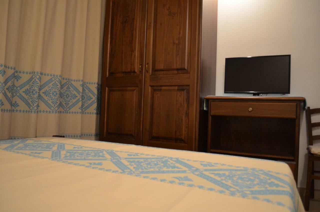 Casa Vacanze La Pavoncella Iglesias Kültér fotó