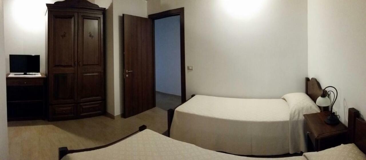 Casa Vacanze La Pavoncella Iglesias Kültér fotó