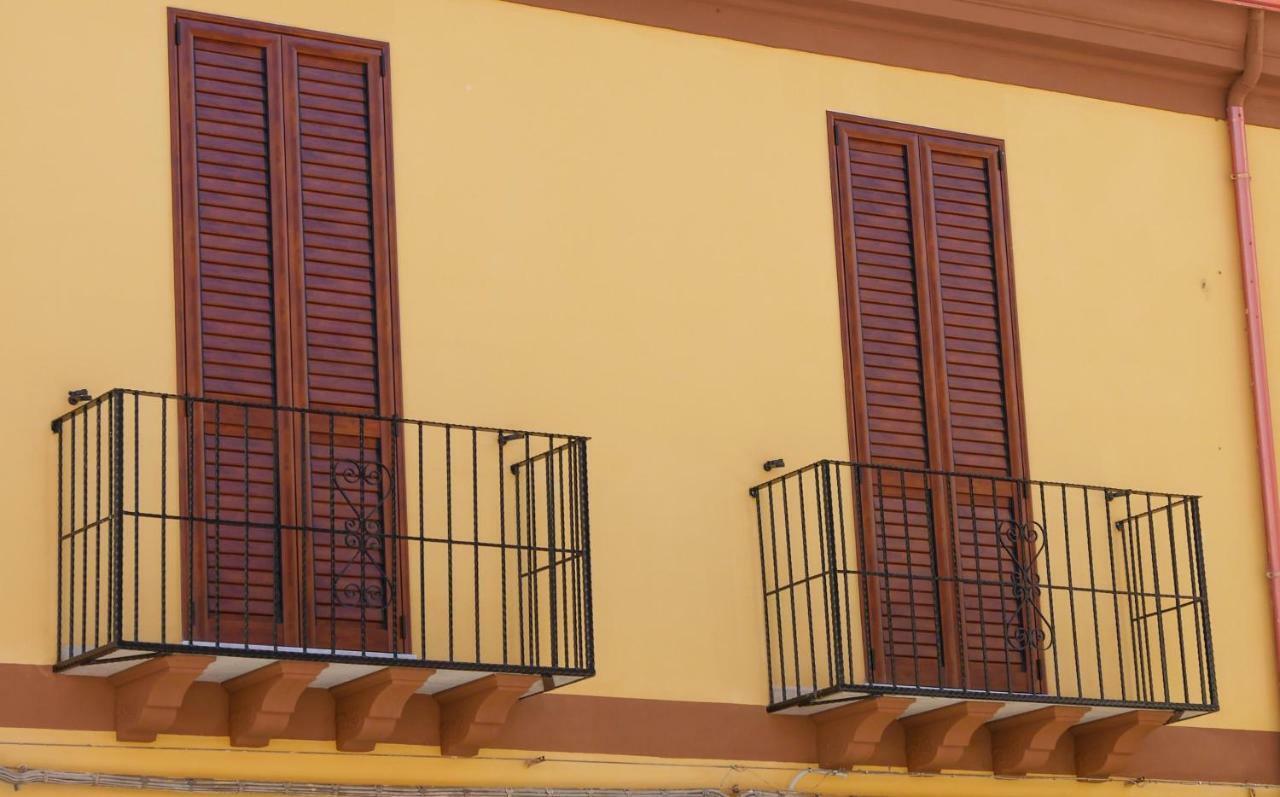 Casa Vacanze La Pavoncella Iglesias Kültér fotó