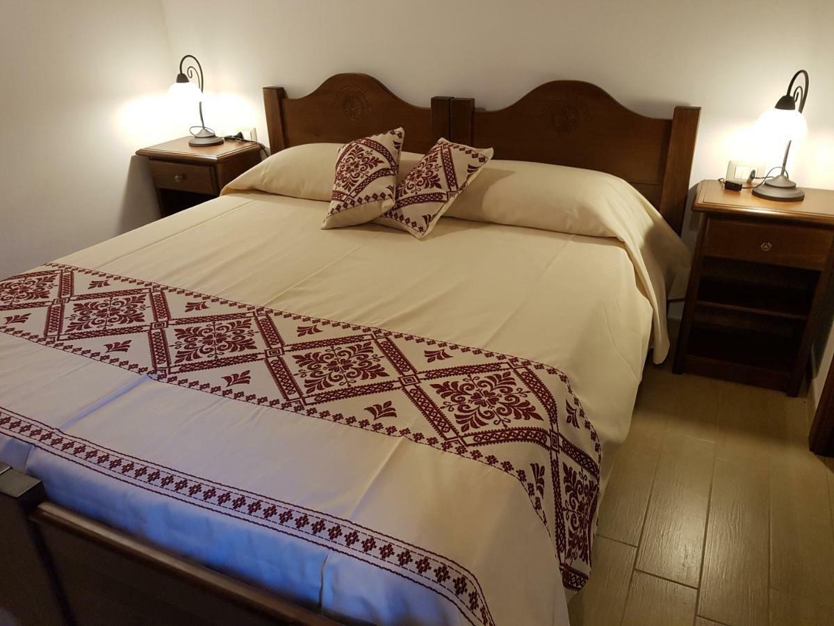 Casa Vacanze La Pavoncella Iglesias Kültér fotó
